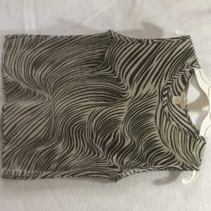 Ladies crinkle sleeveless top